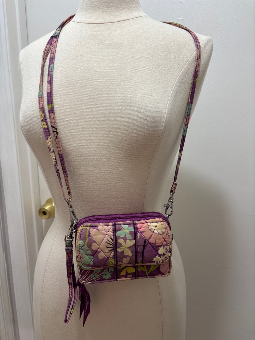 Vera Bradley Small Sling Bag